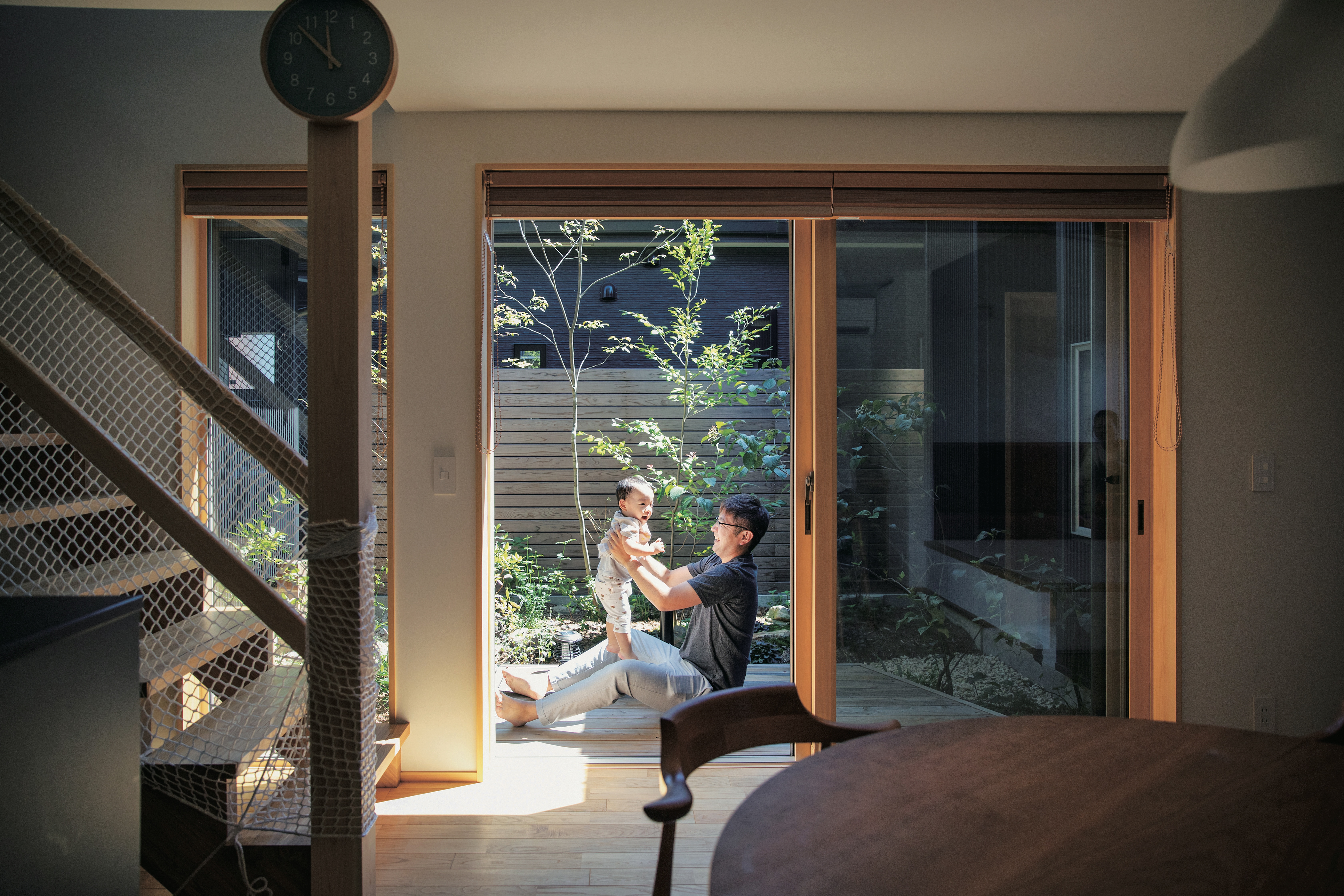 中庭を囲む木の家 画像