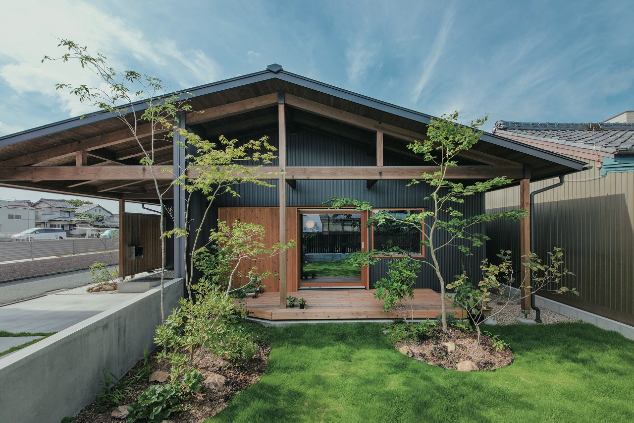 車寄せのある平屋 画像